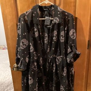 Torrid Skull Black Sheer Floral Long Sleeved Kimono Shirt Sz 12 Coverup Sz 0